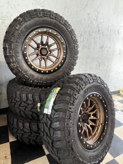 Vendo set de rines nuevos 17x9 de ancho de 6-139.7 lugs con llantas 33/12.50/R17 nuevas ✅