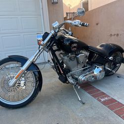 Motorcycle 2005 Saxon