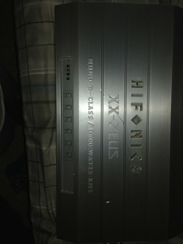 HIFONICS amplifier (XX-ZEUS) mono d-class /1600 watts rms