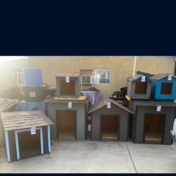Dog houses 