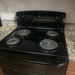 GE Electric Stove