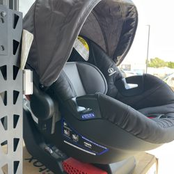 Britax CarSeat New !!!
