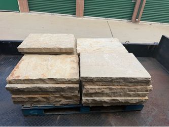 Aquí está en texto para que puedas copiarlo:  Colorado Buff Snapped Edge Landscape Stone – 25 PCS