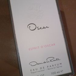 Oscar De La Renta Esprit D'Oscar Perfume