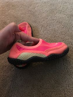 Girls water shoes