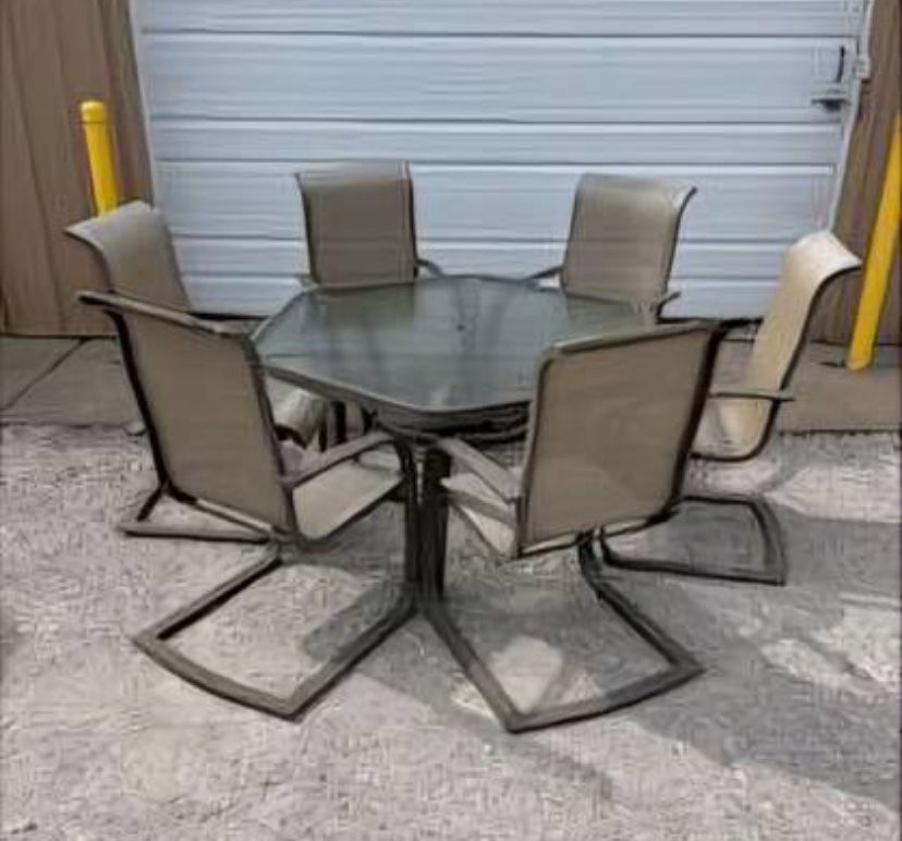 Hexagon Table W/ 6 Chairs 