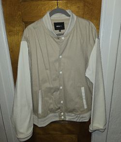Tan Jacket Novamen