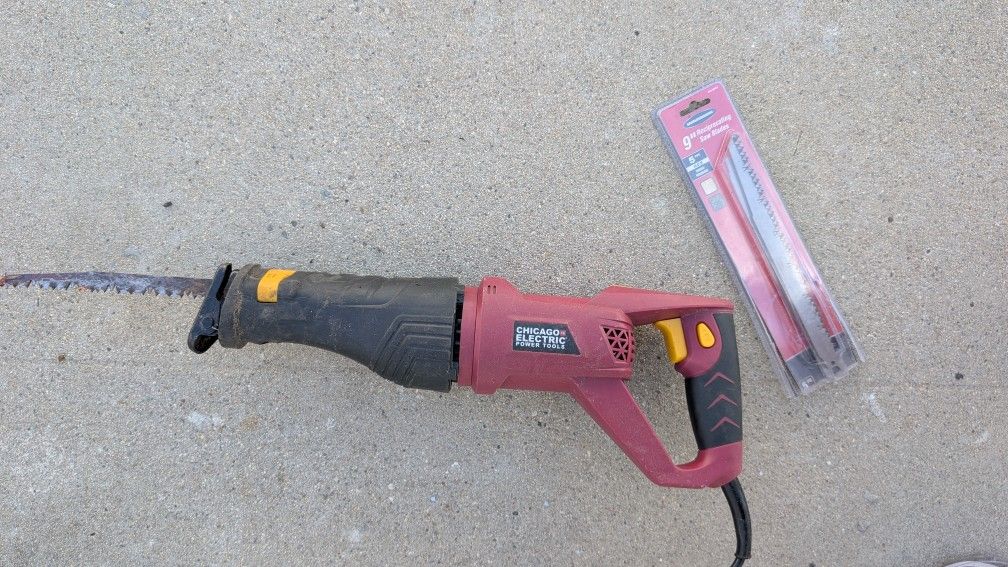Corded Reciprocating Saw FREE Blades Fully Functional