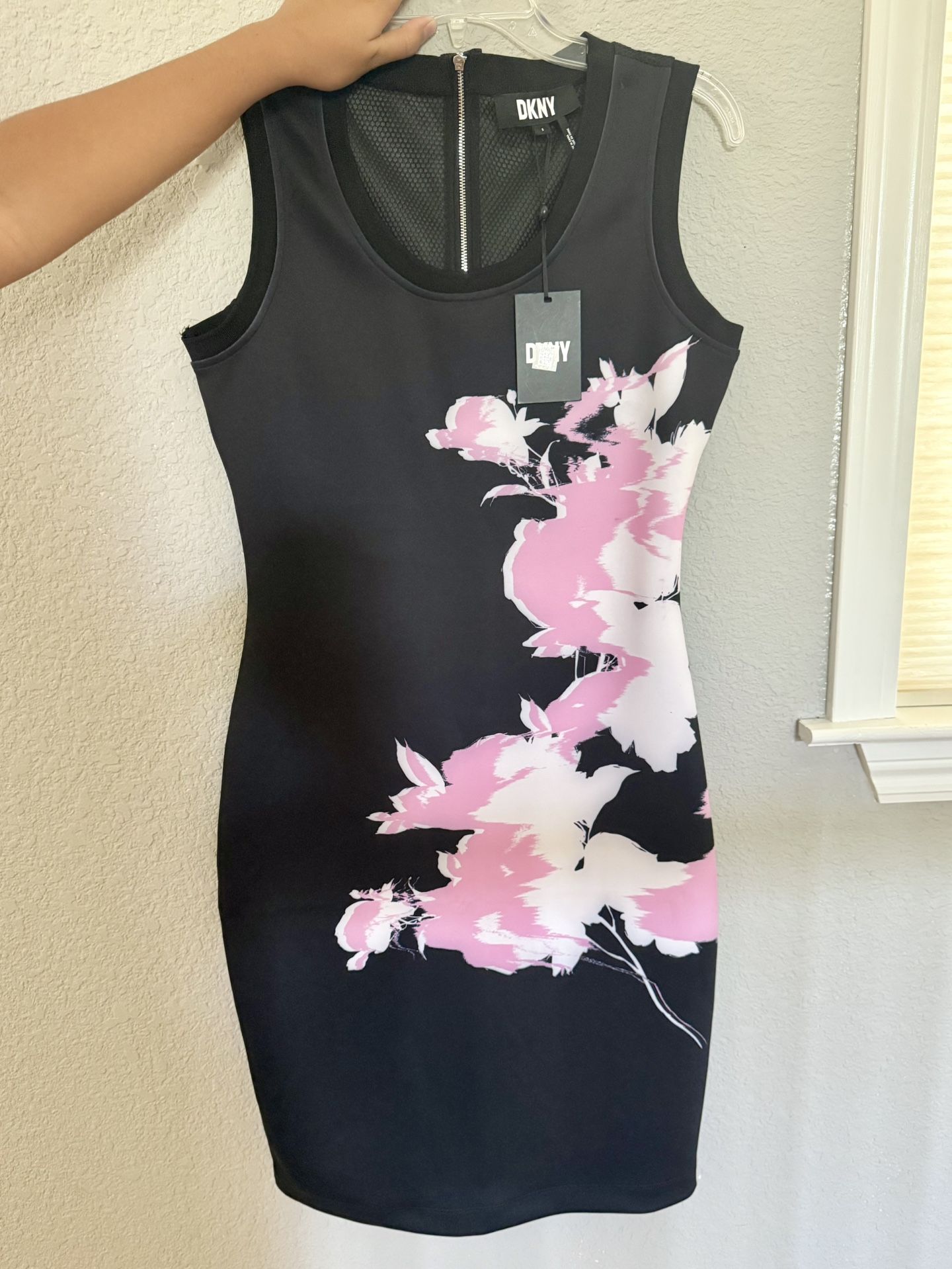New With Tag DKNY Sleeveless Black Floral Dress