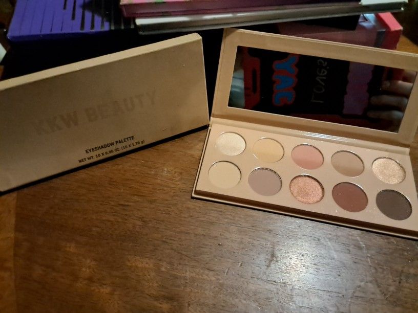 Eyeshadow