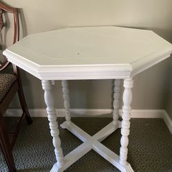 Accent Table