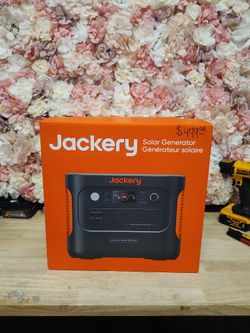 Jackery Solar Generator Explorer 1000 Plus