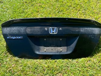 2012 Honda Civic Si trunk lid