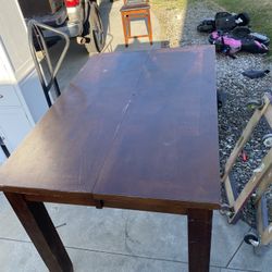 Dinning Table 