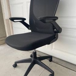 Black Office Chair Great Working Like New condition 