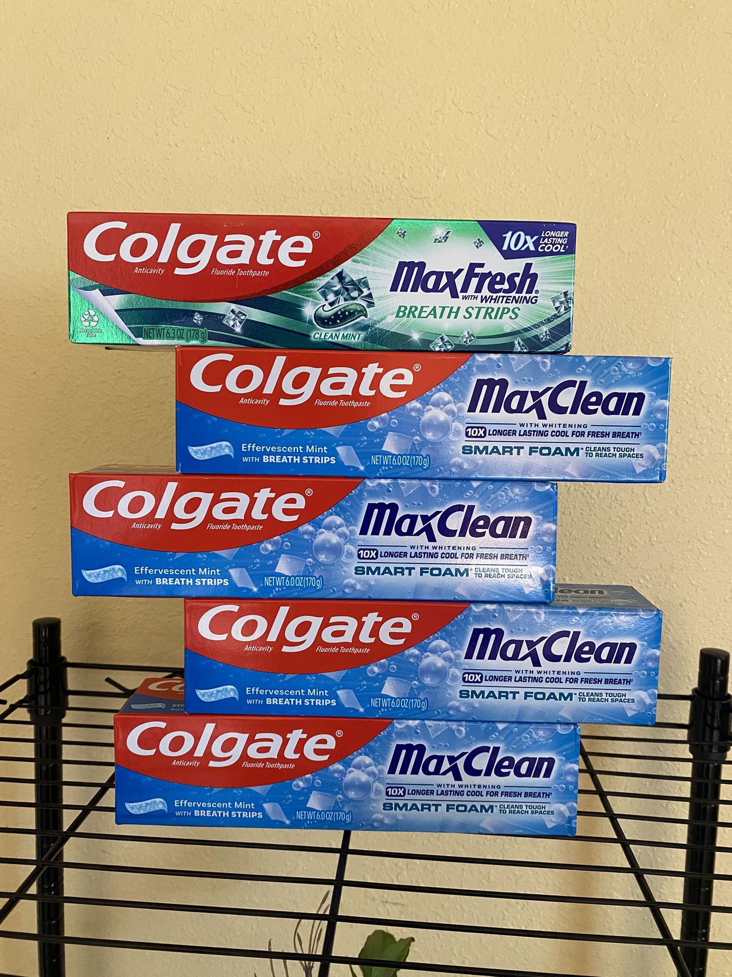 Colgate Max Fresh Toothpaste