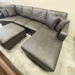 FREE DELIVERY AND INSTALLATION - NEW 🆕 In 📦 Cuddler Section  (Look our profile fo