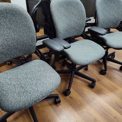 Executive Office Steelcase Chair V1