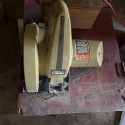 Vintage BLack And Decker Saw