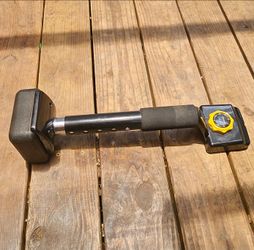 Carpet adjustable knee kicker. Precision Components.