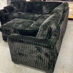 Coastal Outlet! New Black Plush 4pc Sectional New In Crate Was $1099 Now $499 Free Ottoman Can Deliver Can Finance $10 Down 