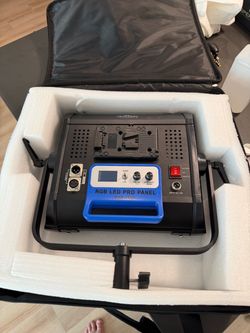 Savage RGB-100P LED Video Light Panel - Tested Working, w/ Case