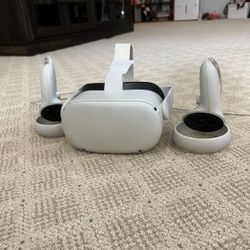 Oculus Quest 2 With controllers And Cord