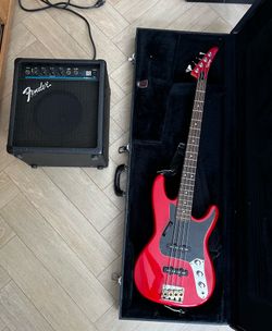 Epiphone Bass Guitar & Fender BXR 15 Amp Complete Starter Kit (Case Included!)