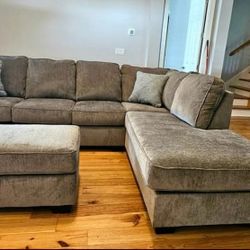 Brand New// Altari Alloy Oversized Accent Ottoman// The Sectional Sold Separately// 