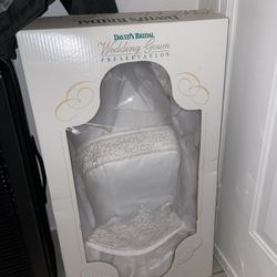 David’s Bridal Wedding Dress 