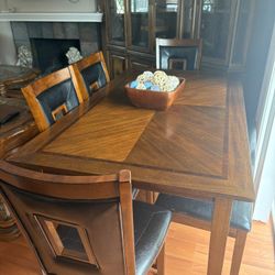 Nice Great Condition Wood Dinette Set For Sale