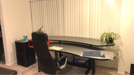 Extra Large Dual desk For Editing/Music Producer With Chair