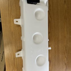 Volvo VNL Windshield Washer Tank 
