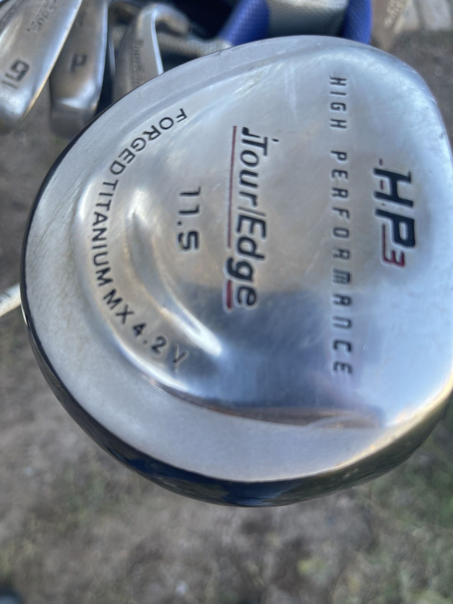 Your edge Clubs With Strata Golf Bag Left Hand