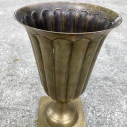 Antique gold-toned fluted pedestal urn vase, for floral centerpieces in home decor ,Metal Gold color