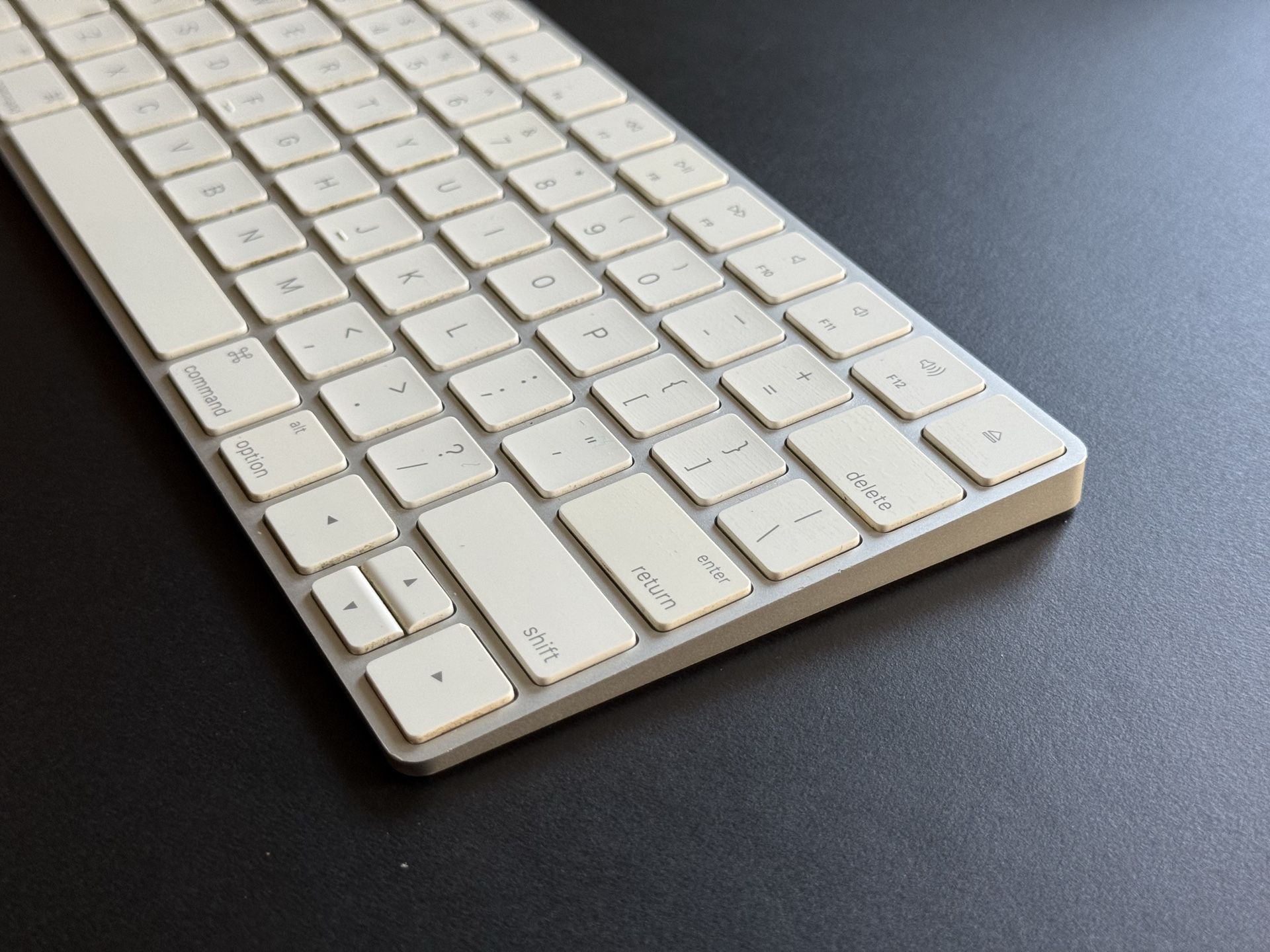 Apple Keyboard Lightning