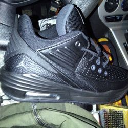 Air Jordan Max Aura 5 Black Anthracite 