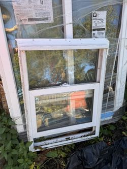 Pella Window 20 3/16" X27"