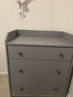Gray 3-Drawer Dresser with Changing Table Top