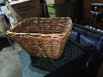 Wicker basket