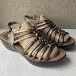 Dansko Leather Strap Sandals Size 8.5/ 39