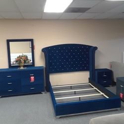 4 Piece Queen Bedroom Set Queen Bed Frame Dresser Mirror And Nightstand