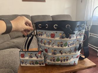 Harvey’s Peanuts tote/Backpack & matching coin purse