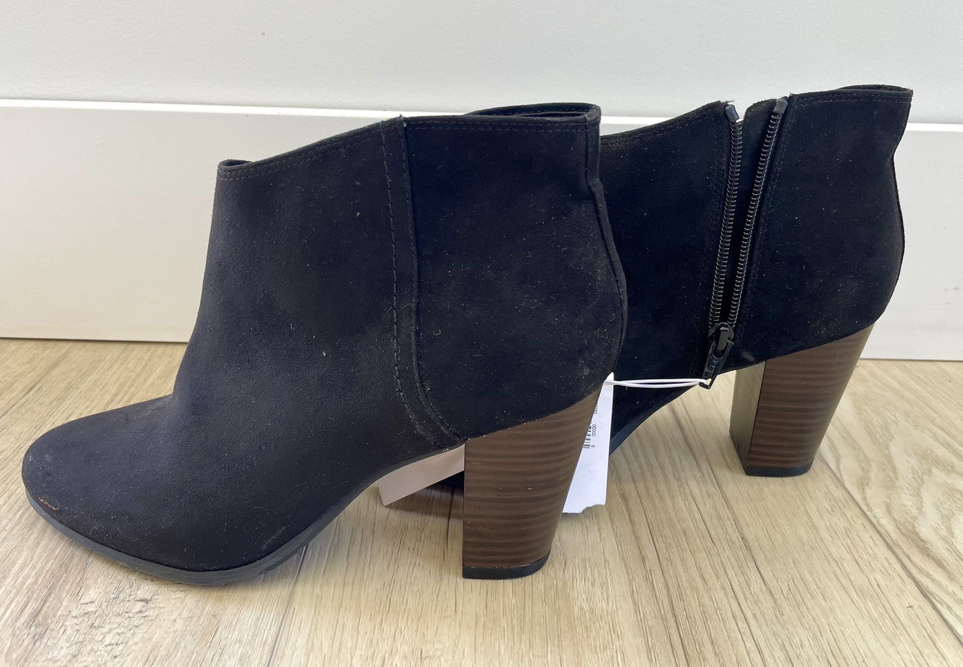 NEW with Tags, Old Navy Suede Booties, Size 7, Black