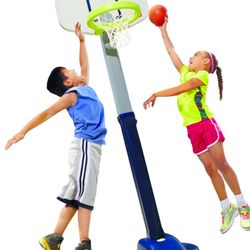 Little Tykes Basketball Set