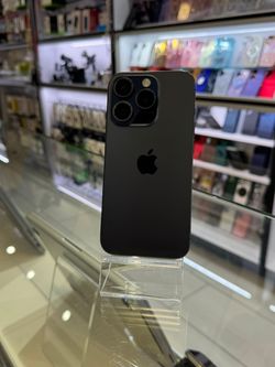 iPhone 15 Pro 128GB Unlocked Pre-owned