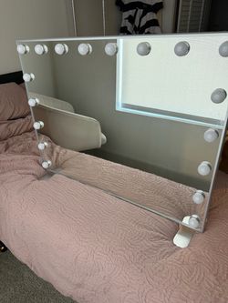 31” x 22” Hollywood Vanity Mirror with Bulb Lights