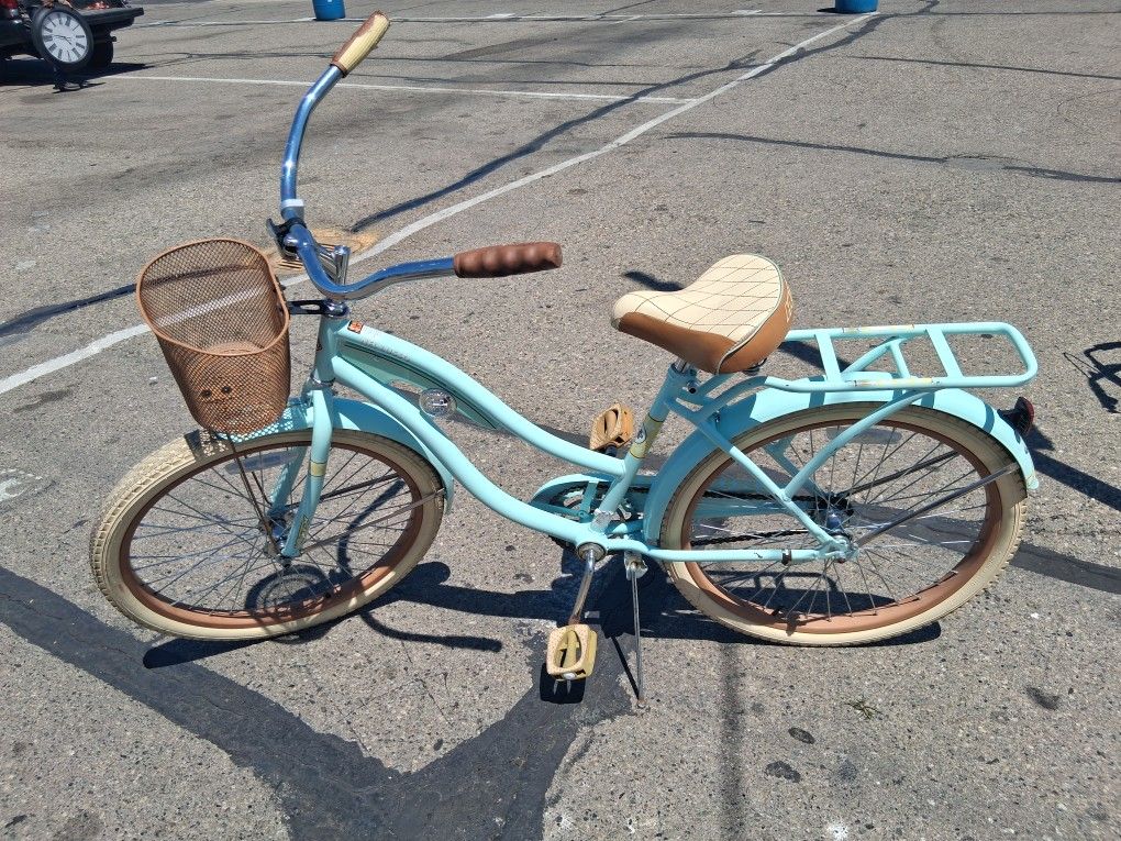 women's size 26 bike
