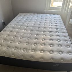 Queen size Bed With Adjustable Frame Must Go Today