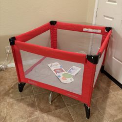 Graco Pack ‘n Play Playpen 